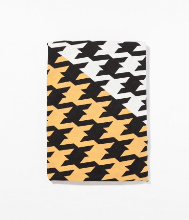 Pañuelo estampado pata de gallo 5.99€